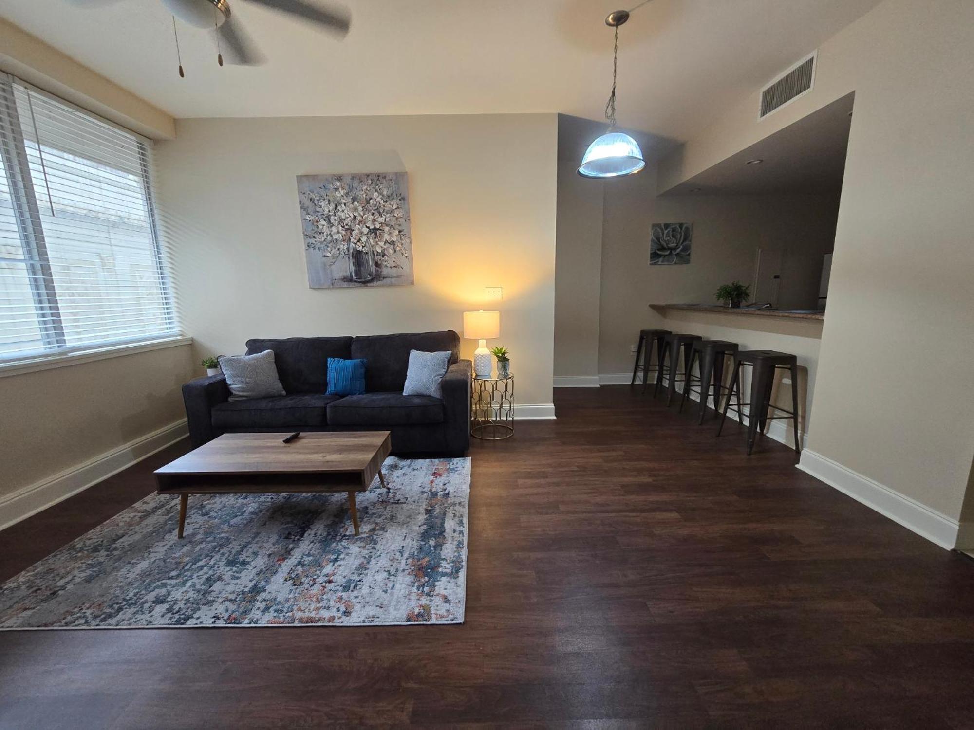 Amazing Condos Beautiful View 2 Blocks To French Quarter, Small Rooftop Pool, Gym, Seanger Theater, Super Dome, And Bourbon St Nowy Orlean Pokój zdjęcie