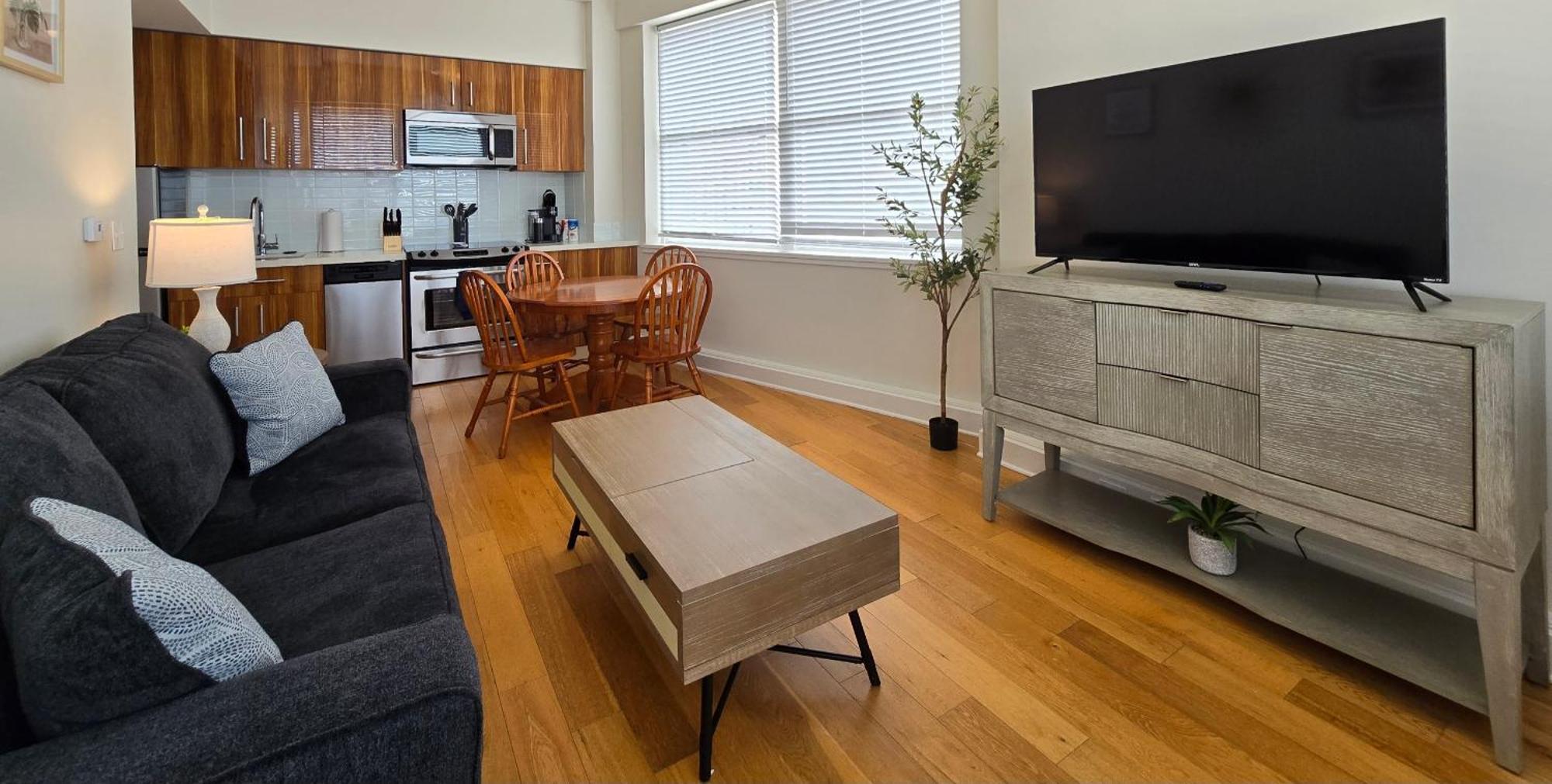 Amazing Condos Beautiful View 2 Blocks To French Quarter, Small Rooftop Pool, Gym, Seanger Theater, Super Dome, And Bourbon St Nowy Orlean Pokój zdjęcie