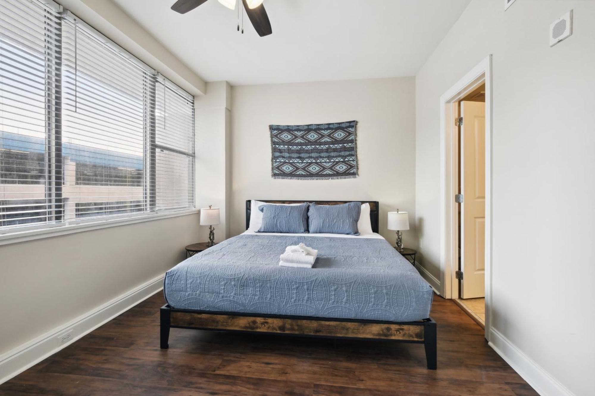 Amazing Condos Beautiful View 2 Blocks To French Quarter, Small Rooftop Pool, Gym, Seanger Theater, Super Dome, And Bourbon St Nowy Orlean Pokój zdjęcie