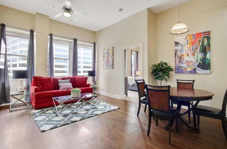 Amazing Condos Beautiful View 2 Blocks To French Quarter, Small Rooftop Pool, Gym, Seanger Theater, Super Dome, And Bourbon St Nowy Orlean Zewnętrze zdjęcie