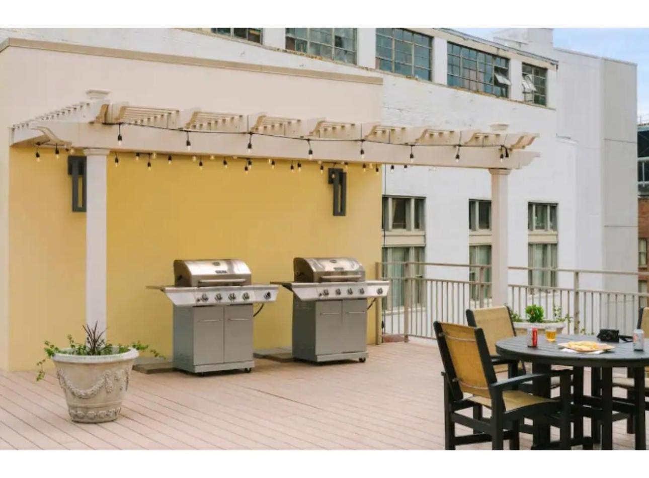Amazing Condos Beautiful View 2 Blocks To French Quarter, Small Rooftop Pool, Gym, Seanger Theater, Super Dome, And Bourbon St Nowy Orlean Zewnętrze zdjęcie
