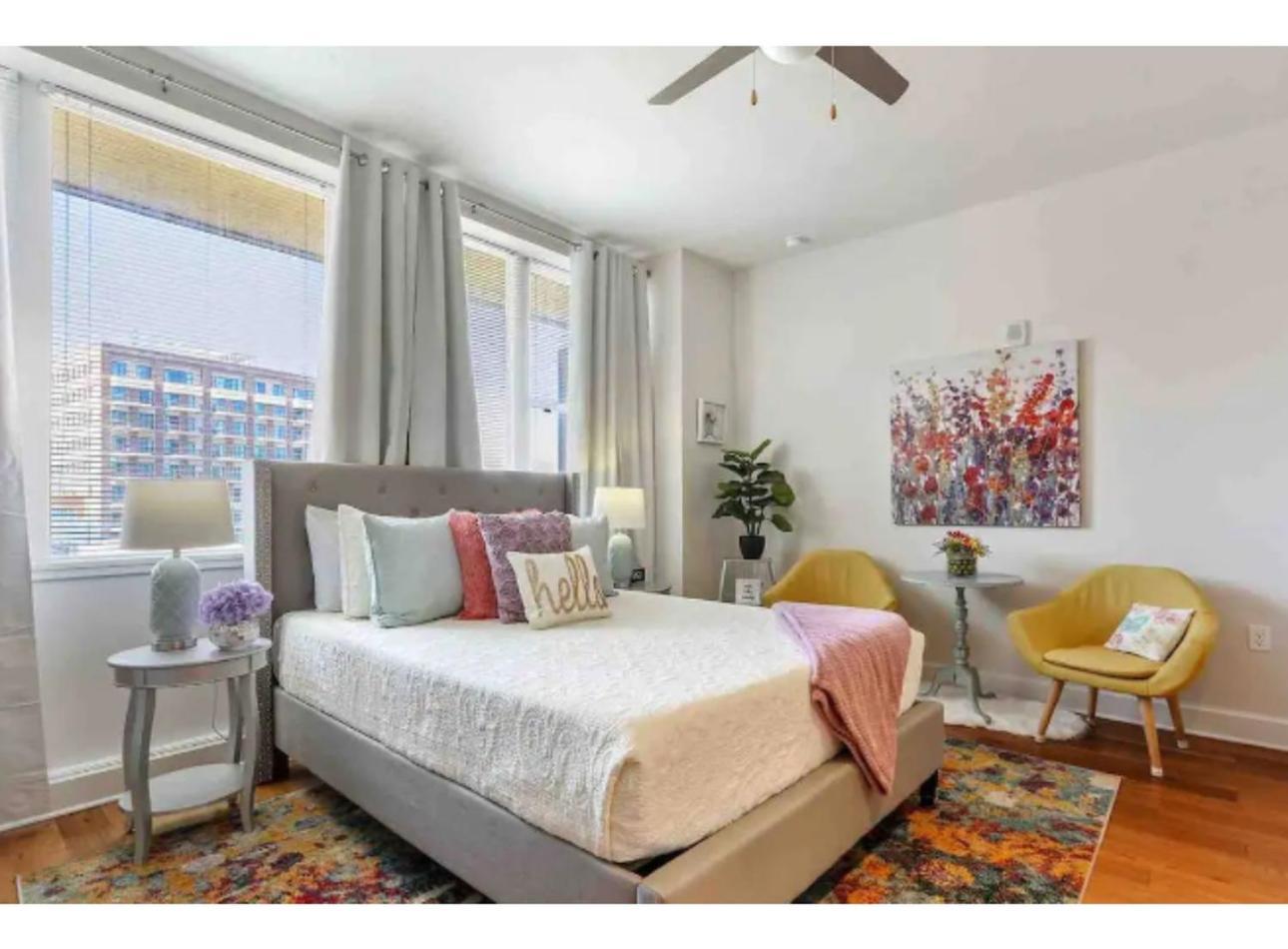 Amazing Condos Beautiful View 2 Blocks To French Quarter, Small Rooftop Pool, Gym, Seanger Theater, Super Dome, And Bourbon St Nowy Orlean Pokój zdjęcie