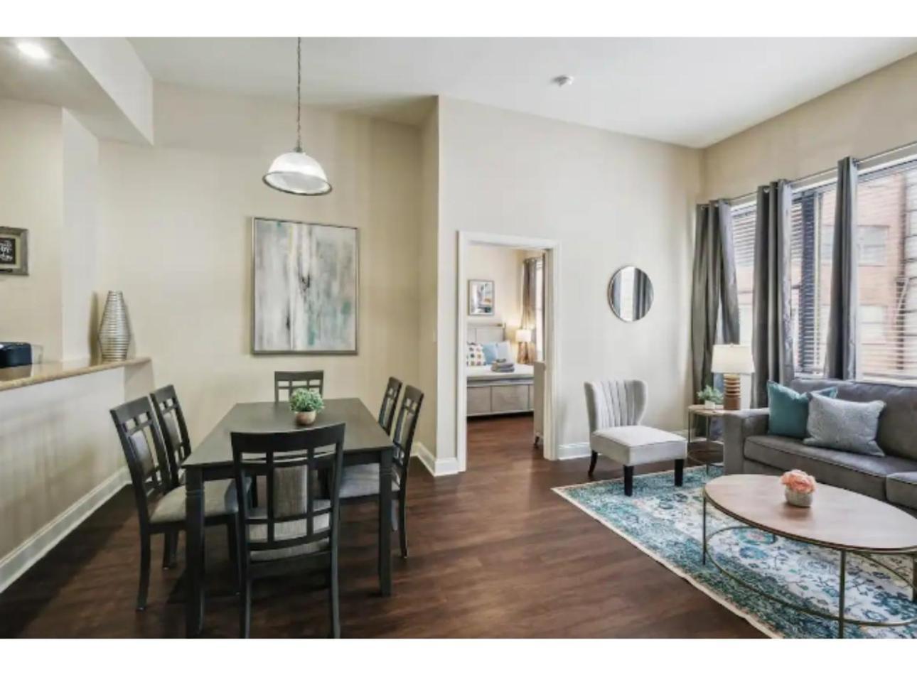 Amazing Condos Beautiful View 2 Blocks To French Quarter, Small Rooftop Pool, Gym, Seanger Theater, Super Dome, And Bourbon St Nowy Orlean Pokój zdjęcie