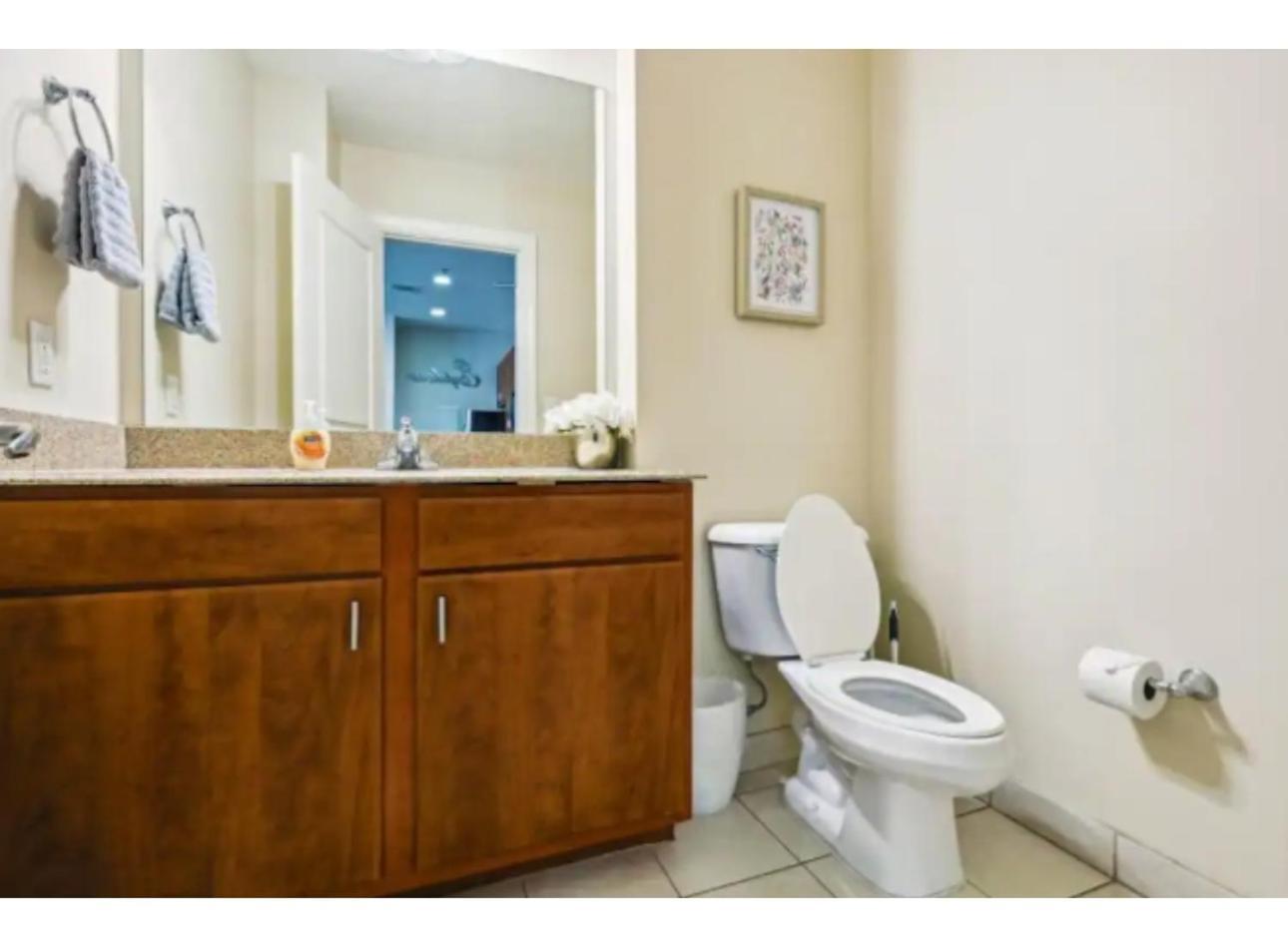 Amazing Condos Beautiful View 2 Blocks To French Quarter, Small Rooftop Pool, Gym, Seanger Theater, Super Dome, And Bourbon St Nowy Orlean Pokój zdjęcie