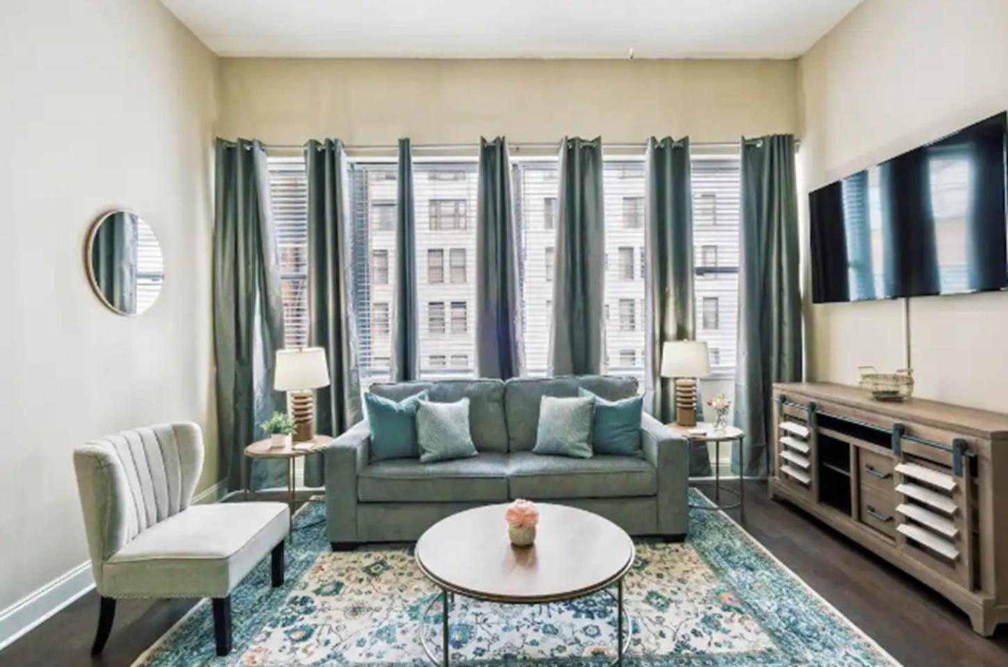 Amazing Condos Beautiful View 2 Blocks To French Quarter, Small Rooftop Pool, Gym, Seanger Theater, Super Dome, And Bourbon St Nowy Orlean Pokój zdjęcie